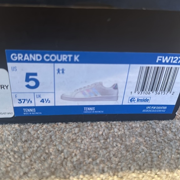 NWT Adidas girls grand court sneakers - Size 5 - Picture 4 of 4